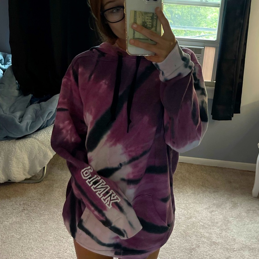 oversized purple tie dye sweatshirt